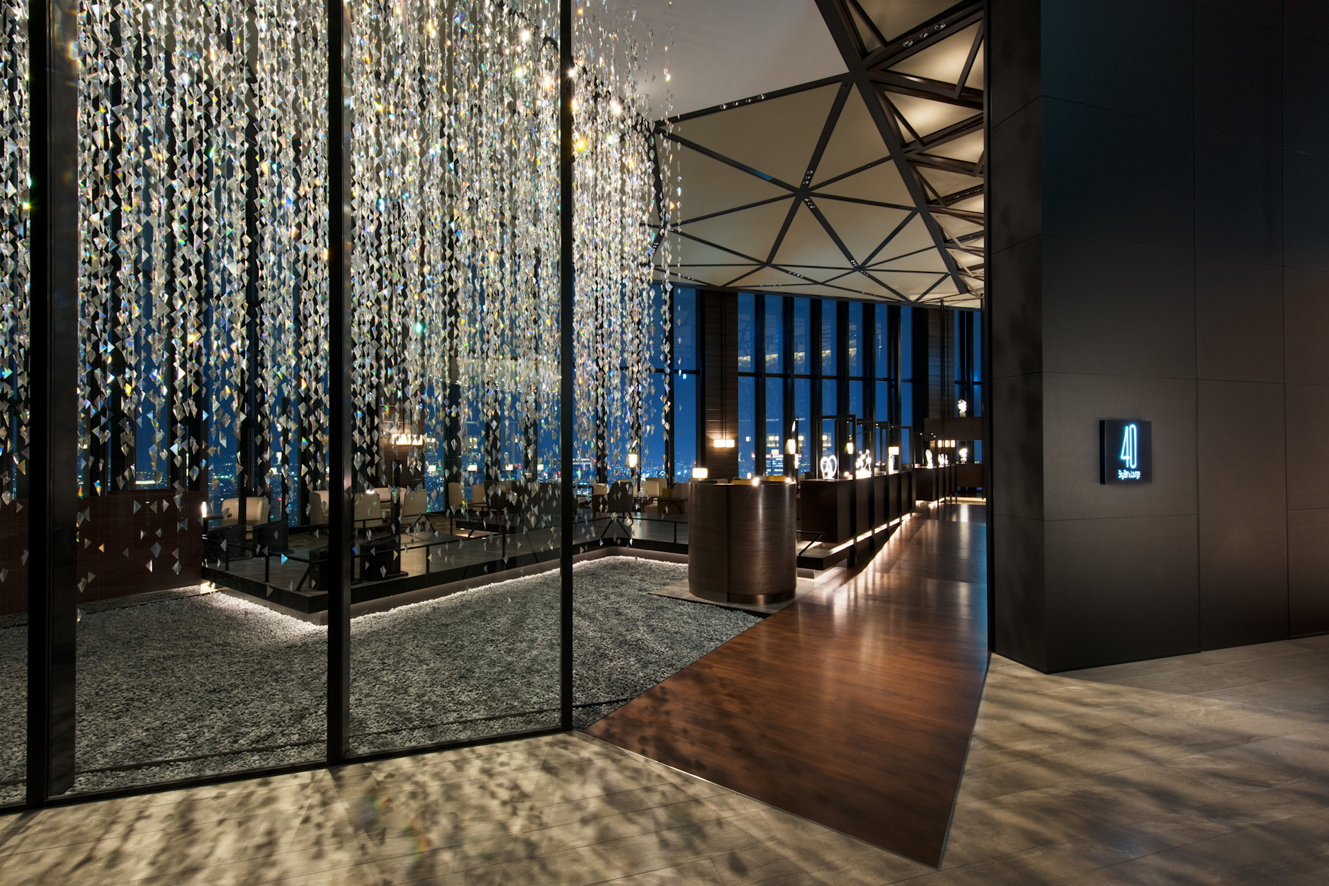 40 Sky Bar and Lounge | Conrad Osaka